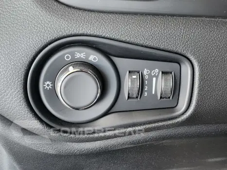 RENEGADE 1.3 T270 TURBO FLEX LONGITUDE AT6