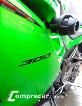 KAWASAKI NINJA 300 ABS