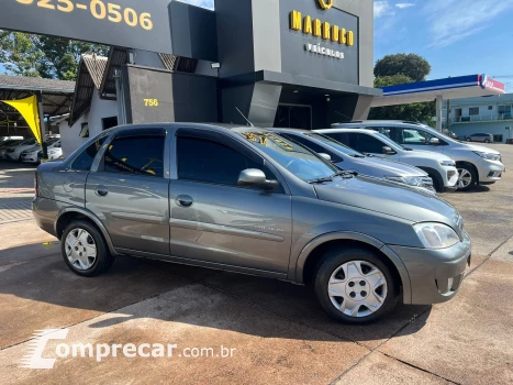 CORSA 1.4 MPFI Premium Sedan 8V