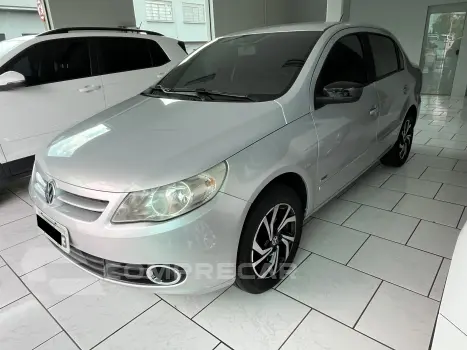 Volkswagen VOYAGE 1.6 MI Trend 8V 4 portas