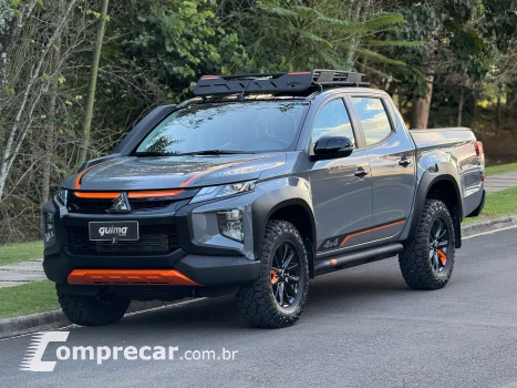 Mitsubishi L200 TRITON 2.4 16V Turbo Sport Savana Sertôes CD 4X4 4 portas