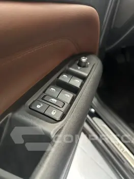 COMPASS 1.3 T270 Turbo Limited