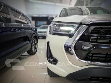 HILUX 2.8 D-4D TURBO DIESEL CD SRX 4X4 AUTOMÁTICO