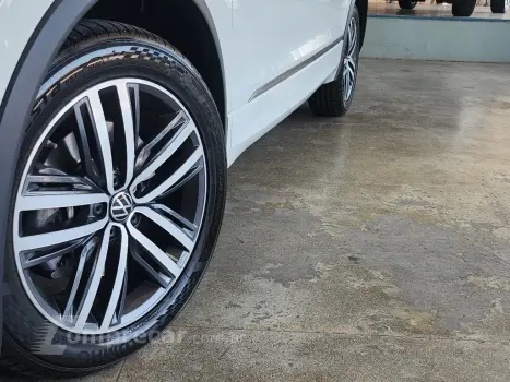 TIGUAN 2.0 300 TSI GASOLINA ALLSPACE R-LINE AUTOMÁTICO