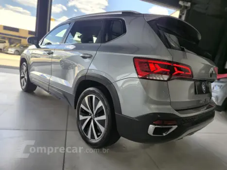 TAOS 1.4 250 TSI TOTAL FLEX HIGHLINE AUTOMÁTICO
