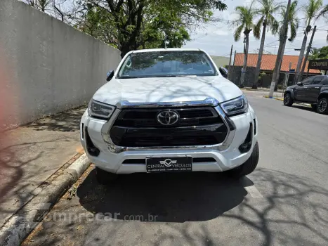 Toyota HILUX 2.8 SRX 4X4 CD 16V 4 portas