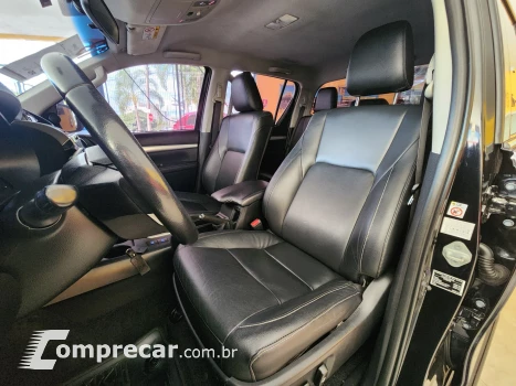 Hilux CD SRX 4x4 2.8 TDI 16V Diesel Aut.