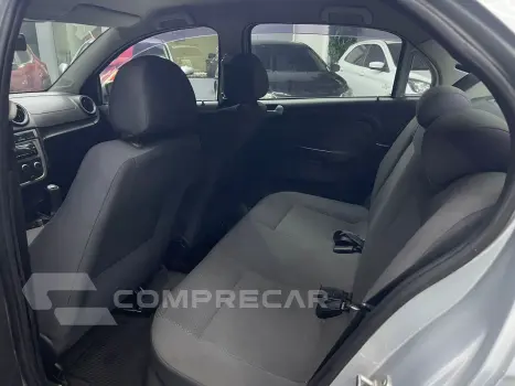 VOYAGE 1.0 8V MPI Totalflex