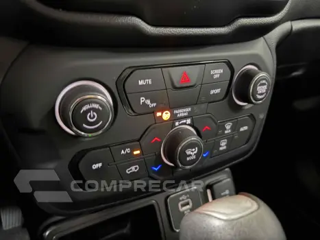 RENEGADE 1.8 16V FLEX LONGITUDE 4P AUTOMÁTICO