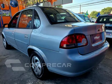 CLASSIC - 1.0 MPFI LS 8V 4P MANUAL