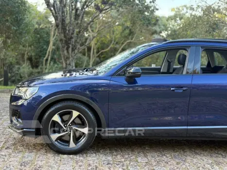Q3 2.0 40 TFSI GASOLINA PERFORMANCE BLACK QUATTRO TIPTRONIC