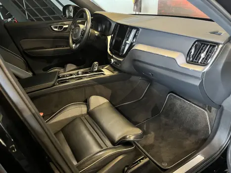 XC60 2.0 16V 4P T8 HYBRID R-DESIGN AWD GEARTRONIC AUTOMÁTICO