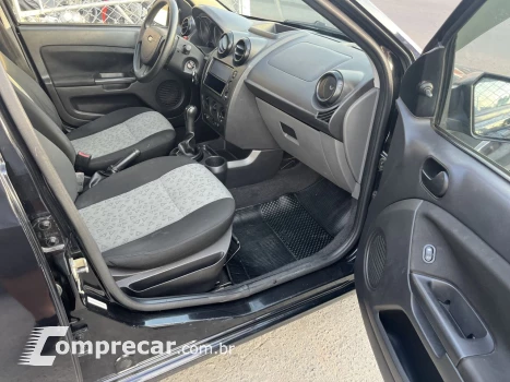 Fiesta Sedan 1.6 4P FLEX