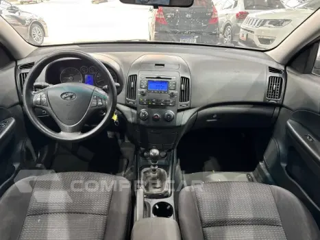I30 - 2.0 MPI 16V 4P MANUAL