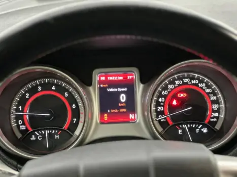 FREEMONT 2.4 EMOTION 16V GASOLINA 4P AUTOMÁTICO