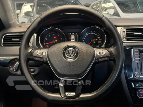 JETTA 2.0 TSI HIGHLINE 211CV GASOLINA 4P TIPTRONIC