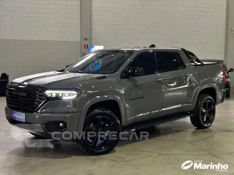 RAM RAMPAGE 2.0 HURRICANE 4 TURBO GASOLINA R/T 4X4 AU 4 portas