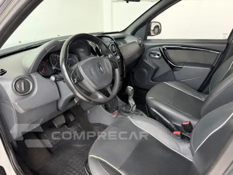 DUSTER OROCH Dyna. 2.0 Flex 16V Aut.