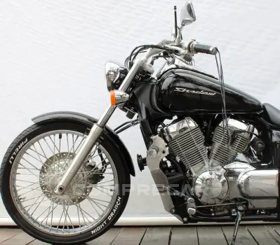 HONDA SHADOW 750
