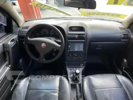 ASTRA HATCH - 2.0 MPFI ADVANTAGE 8V 4P MANUAL