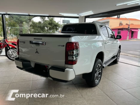 L200 TRITON 2.4 16V TURBO DIESEL SPORT HPE-S CD 4P 4X4 AUTOM