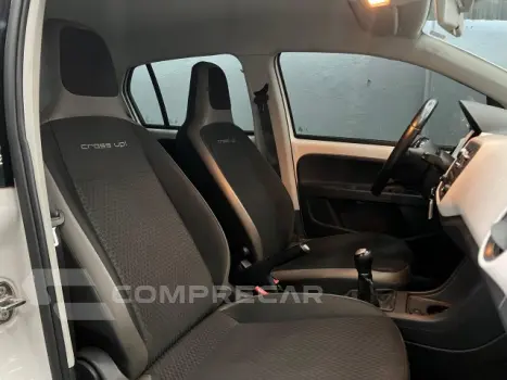 CROSS UP - 1.0 TSI 12V 4P MANUAL