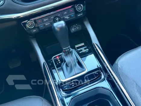 COMMANDER 1.3 T270 TURBO FLEX OVERLAND AT6