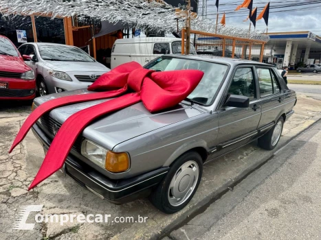 Volkswagen VOYAGE 1.8 GL 8V 4 portas