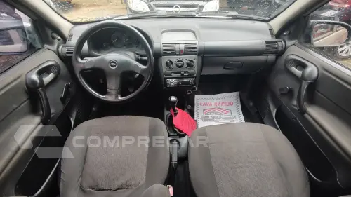 CLASSIC 1.0 MPFI Sedan 8V