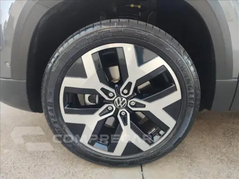 TAOS 1.4 250 TSI Highline