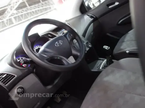 HB20S - 1.6 COMFORT PLUS 16V 4P MANUAL