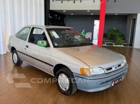 ESCORT - 1.6 GL 8V 2P MANUAL