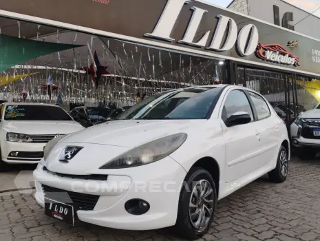 PEUGEOT 207 1.4 Active 8V 4 portas