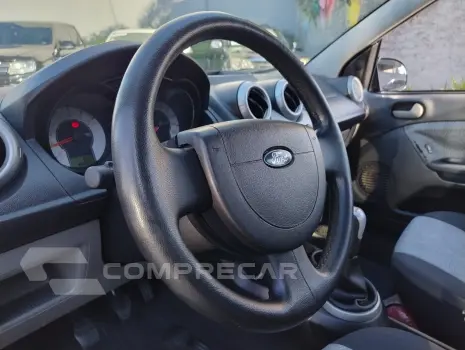 FIESTA 1.6 MPI Class Sedan 8V