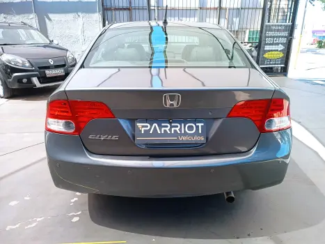 CIVIC 1.8 LXL 16V