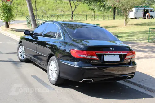 AZERA 3.3 MPFI GLS Sedan V6 24V