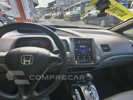 CIVIC - 1.8 LXS 16V 4P AUTOMÁTICO