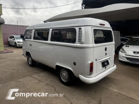 Kombi 1.4 FLEX STD 9 LUGARES