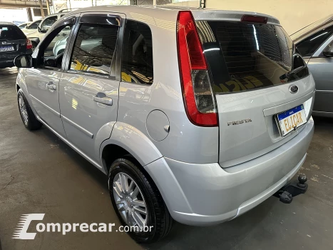 FIESTA 1.6 MPI Class Hatch 8V