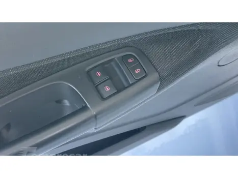 VOYAGE 1.0 12V MPI TOTAL FLEX 4P MANUAL