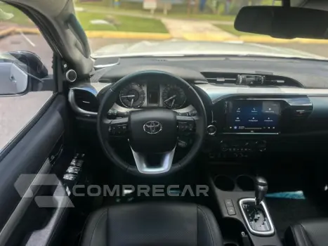 HILUX 2.8 D-4D TURBO DIESEL CD SRX PLUS 4X4 AUTOMÁTICO