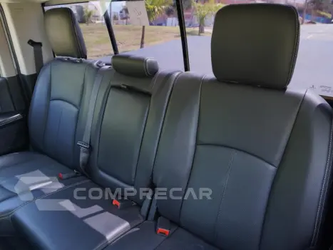 CLASSIC 5.7 V8 GASOLINA LARAMIE NIGHT EDITION CD 4X4 AUTOMÁT