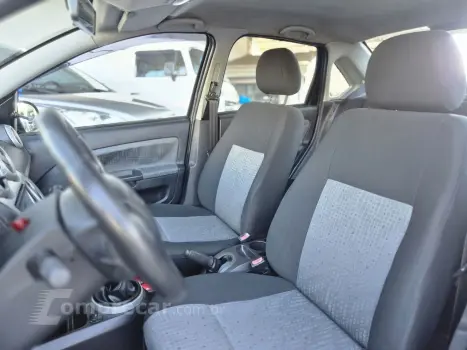 Fiesta Sedan SE 1.6 8V Flex 4p