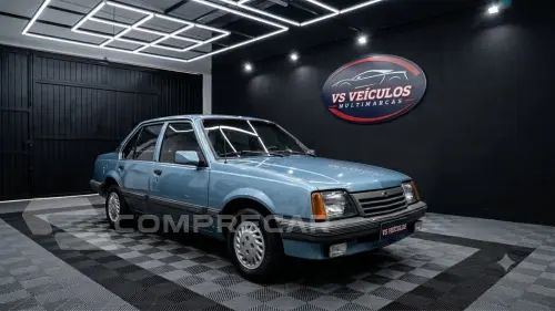 Volkswagen MONZA 4 portas