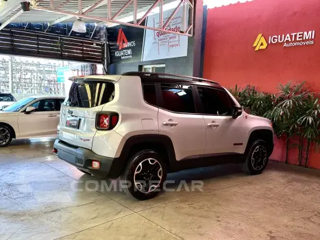 RENEGADE 2.0 16V TURBO DIESEL TRAILHAWK 4P 4X4 AUTOMÁTICO