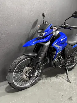 LANDER 250 ABS