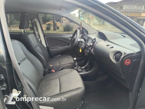 ETIOS 1.5 X Plus Sedan 16V