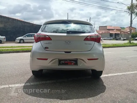 HB20 - 1.6 COMFORT PLUS 16V 4P MANUAL