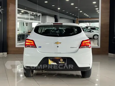 ONIX 1.0 MPFI LT 8V FLEX 4P MANUAL