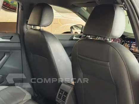 Nivus 1.0 4P FLEX 200 TSI HIGHLINE TURBO AUTOMÁTICO